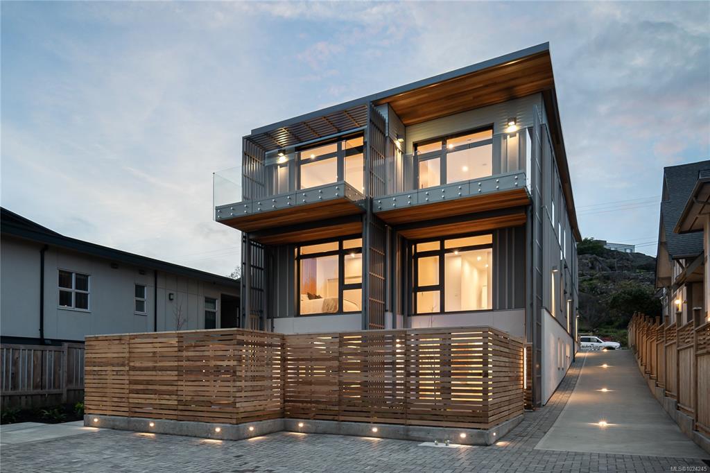 Third View of 1417 May St, Victoria, BC, V8S 1C2