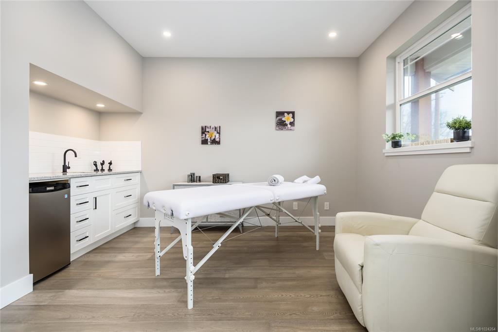 649 5th St, 1024264, BC,