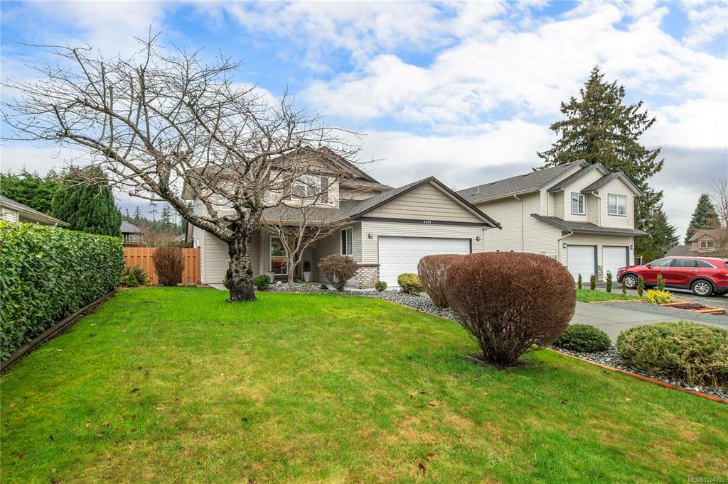 Fourth View of 2010 College Dr, Campbell River, BC, V9H 1T8