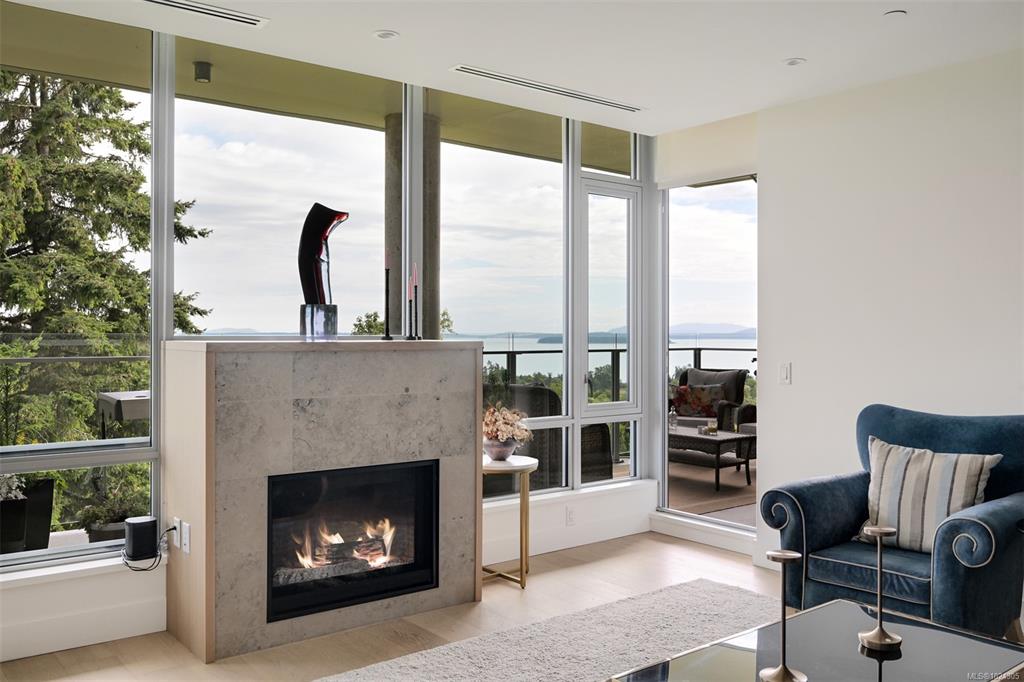 Fourth View of 5388 Hill Rise Terr, Saanich, BC, V8Y 3K2