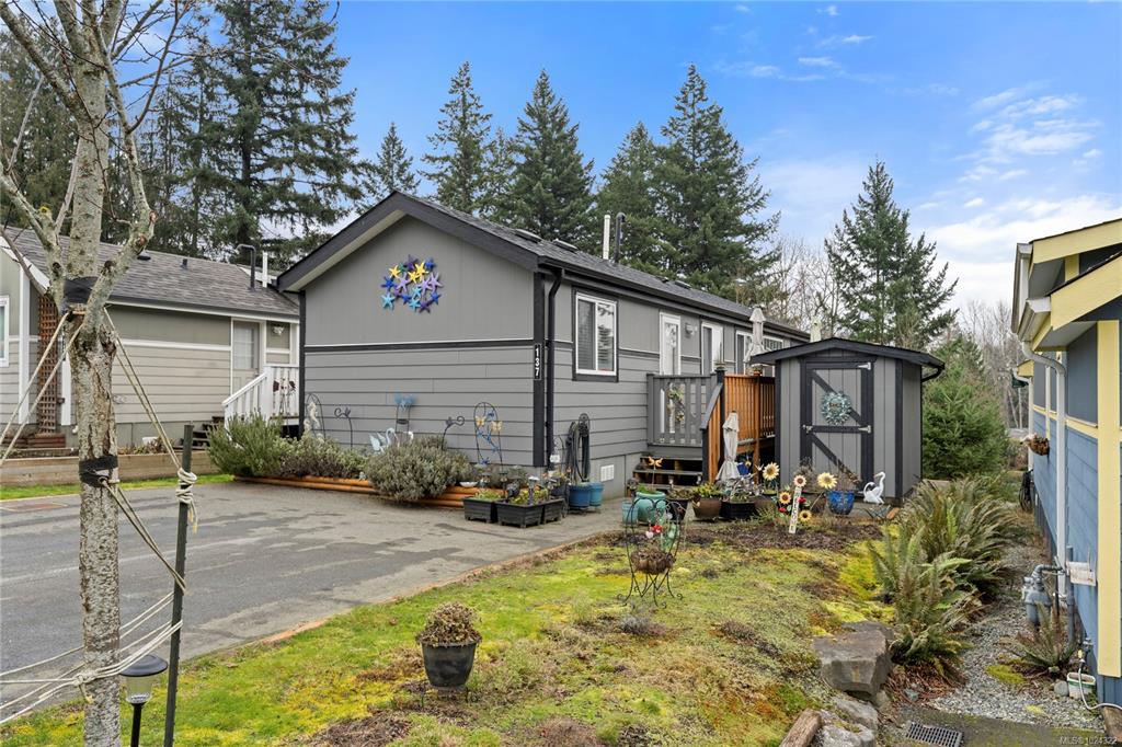 3042 River Rd, 1024322, BC,