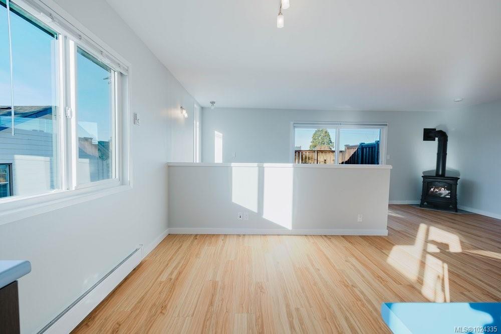 Fifth View of 841 Old Esquimalt Rd, Esquimalt, BC, V9A 4W9