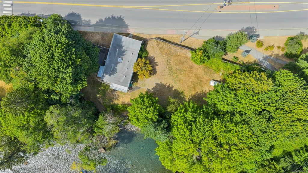 Third View of 160 Cowichan Lake Rd, Lake Cowichan, BC, V0R 2G0