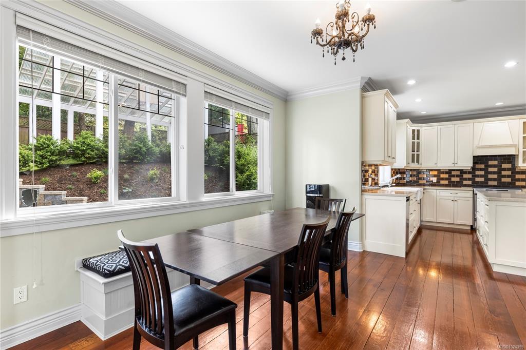 Fifth View of 3927 Druce Lane, Saanich, BC, V8P 0A2