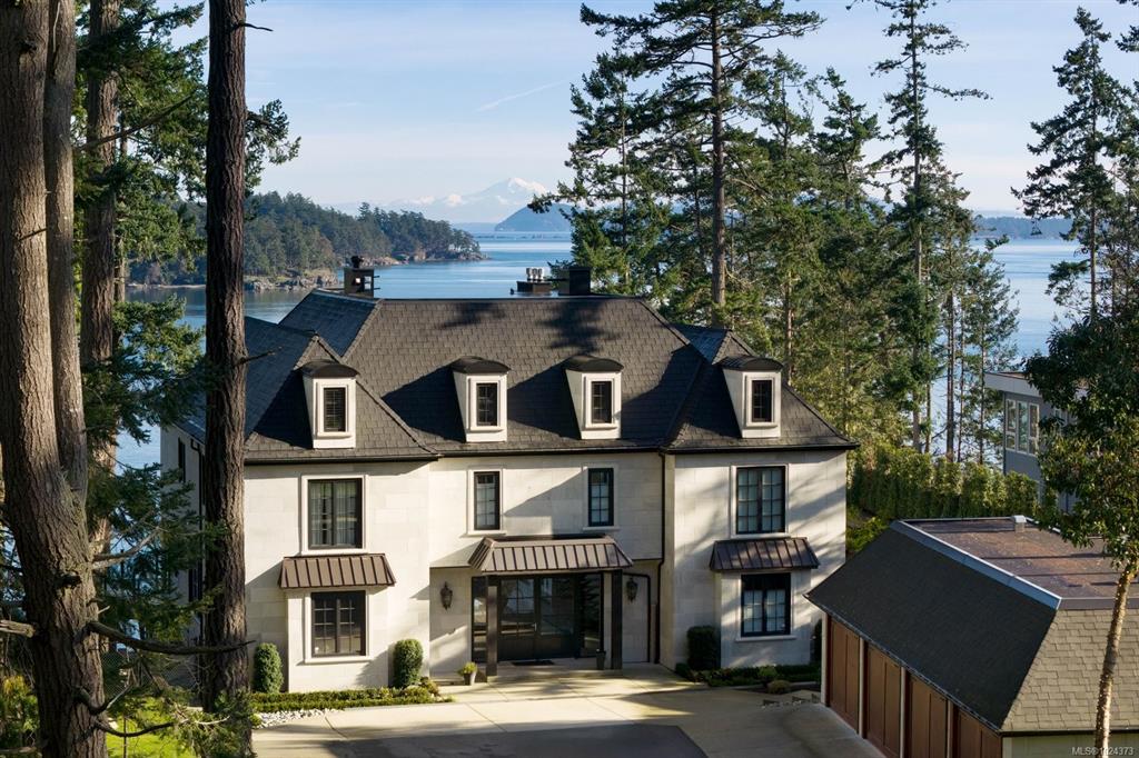 Second View of 10865 Fernie Wynd Rd, North Saanich, BC, V8L 5H8