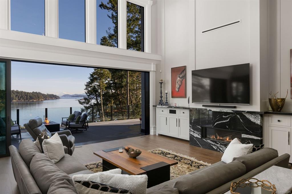 Fifth View of 10865 Fernie Wynd Rd, North Saanich, BC, V8L 5H8