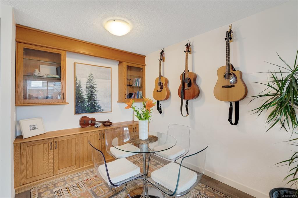 Fourth View of 1630 Quadra St, Victoria, BC, V8W 3J5