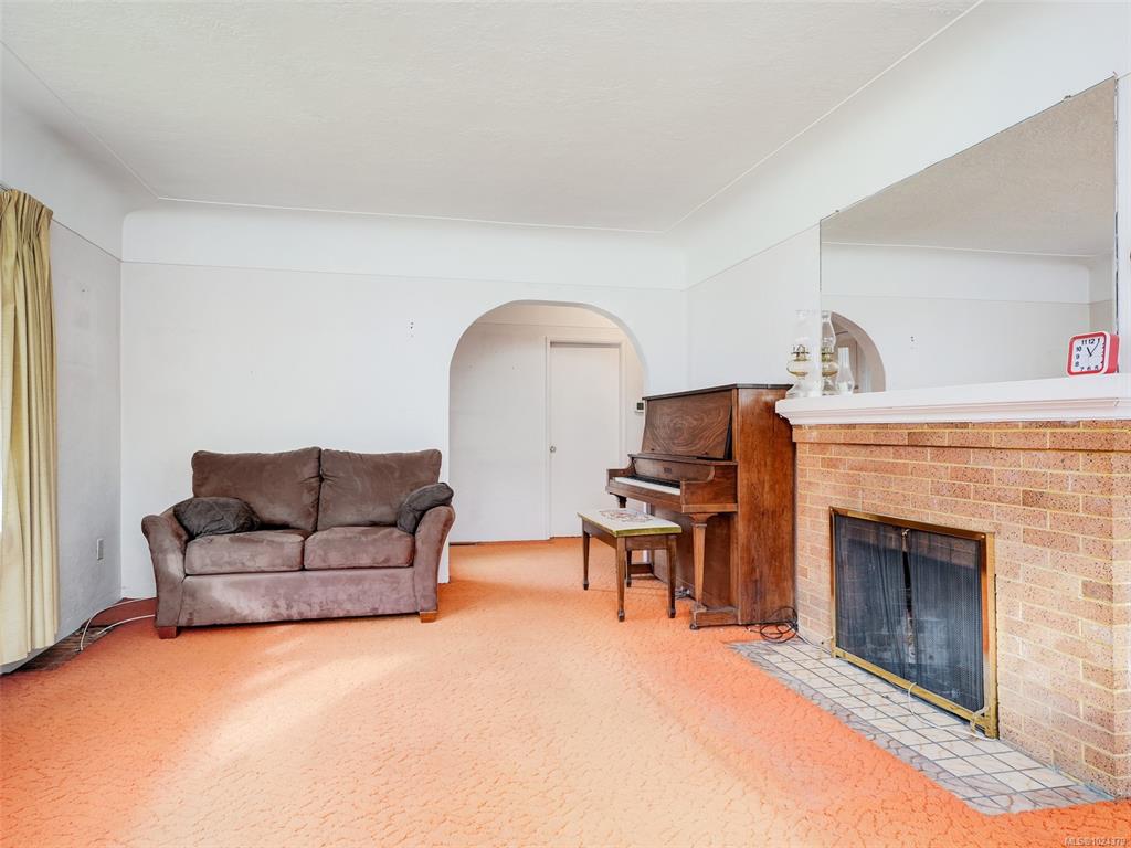 Third View of 24 Gorge Rd E, Victoria, BC, V9A 1K8