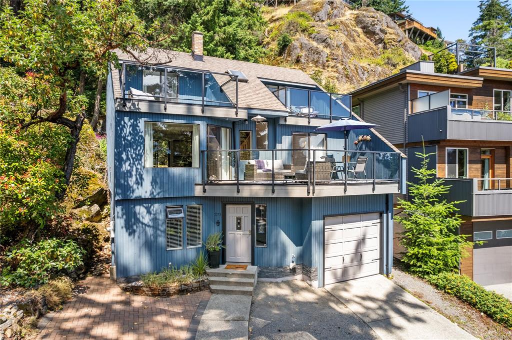 Second View of 271 Woodhaven Dr, Long Lake Heights, Nanaimo, BC, V9T 5M1