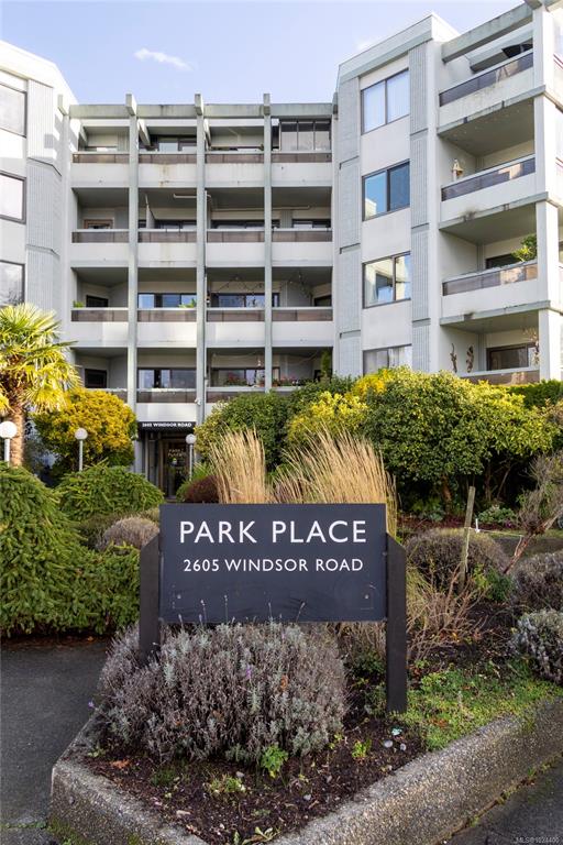 Third View of 2605 Windsor Rd, Windsor Park Place, Oak Bay, BC, V8S 5H9
