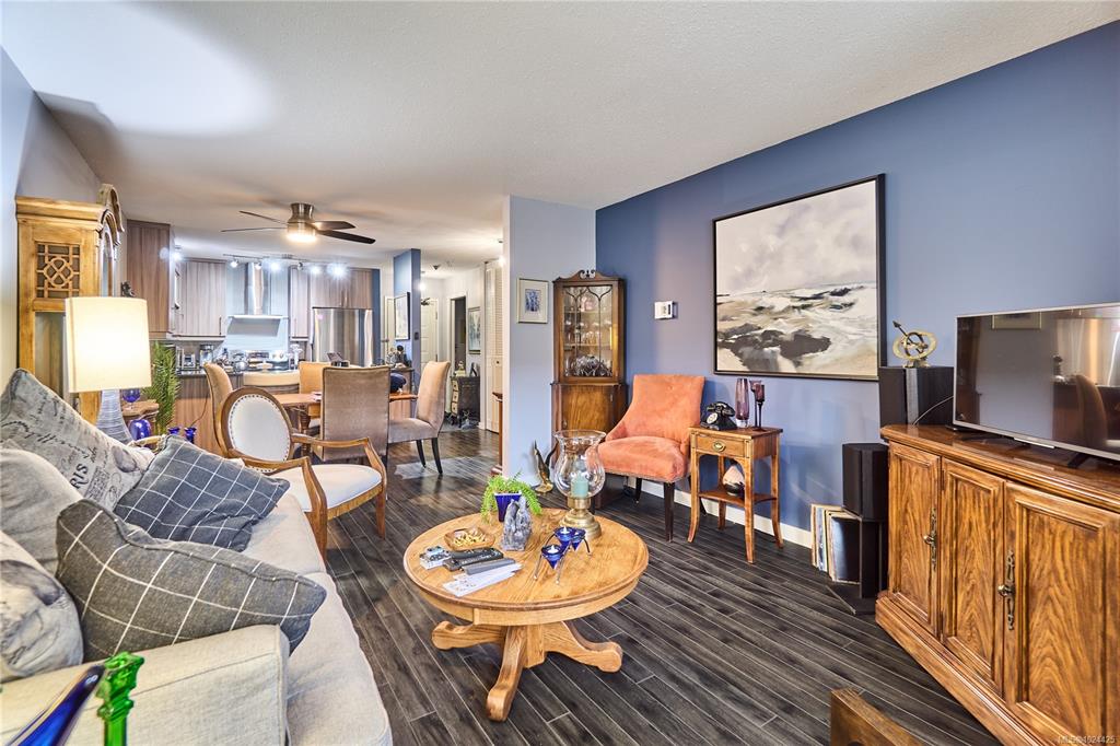 100 Dawes St, 1024425, BC,