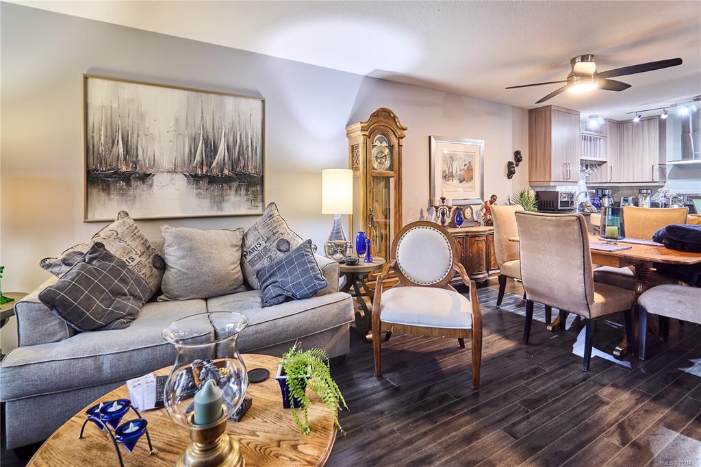 Fifth View of 100 Dawes St, Oakwood, Nanaimo, BC, V9S 1A3