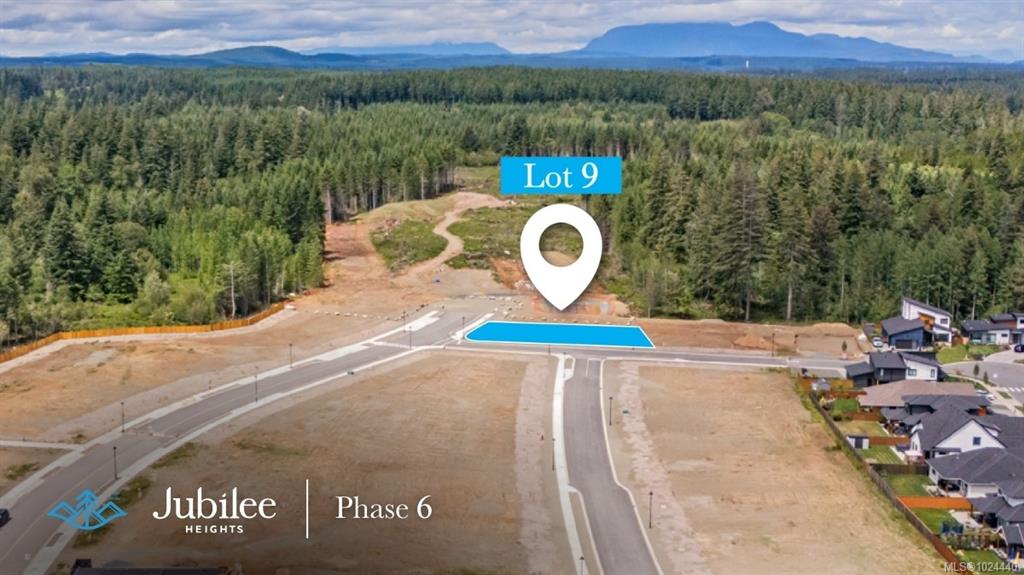 Second View of 808 Beaver Creek Blvd, Campbell River, BC, V9H 0G4