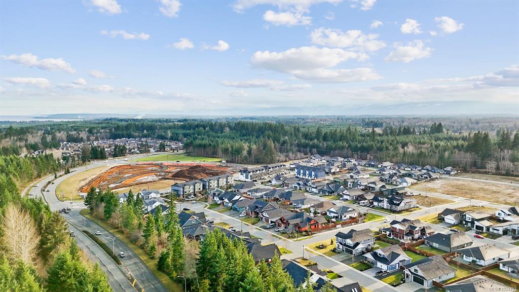 Fifth View of 772 Beaver Creek Blvd, Campbell River, BC, V9H 0G4