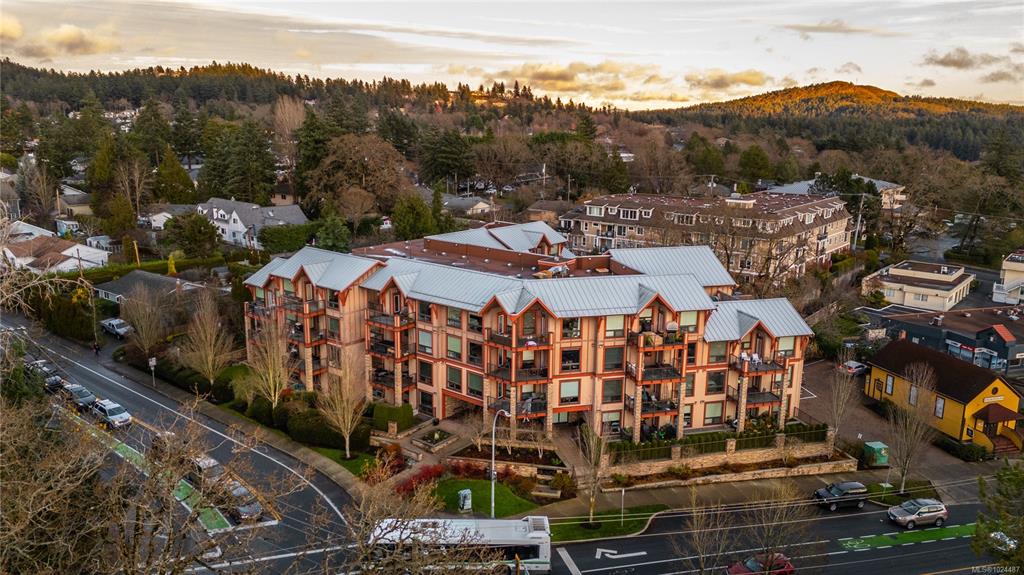 4529 West Saanich Rd, 1024487, BC,