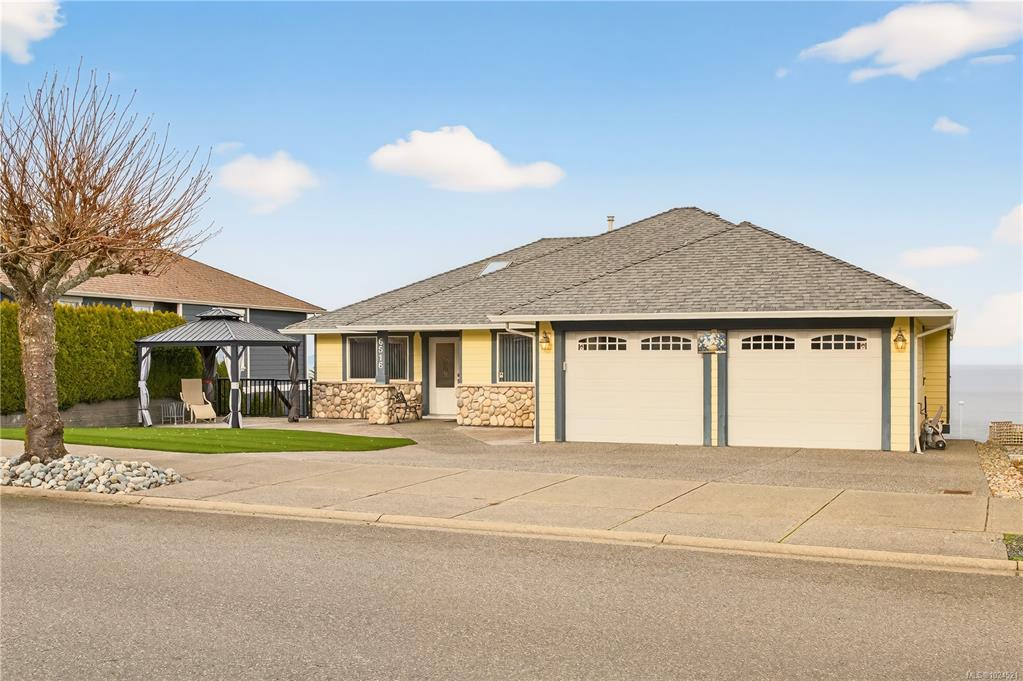 6516 Groveland Dr, 1024521, BC,