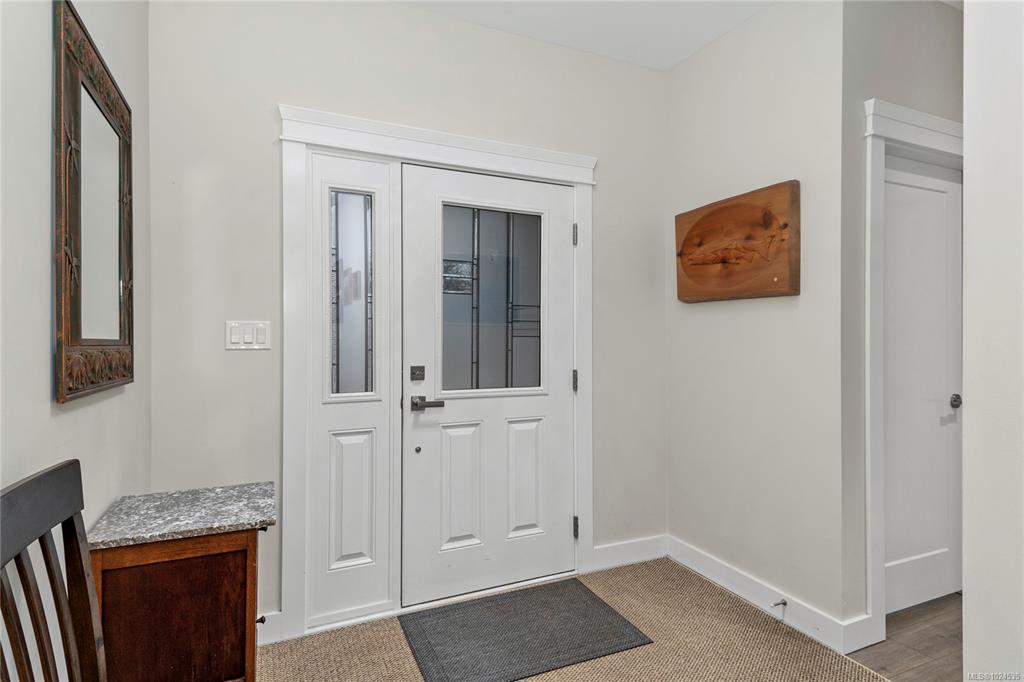 Fifth View of 116 Walworth Rd, Campbell River, BC, V9W 0C8