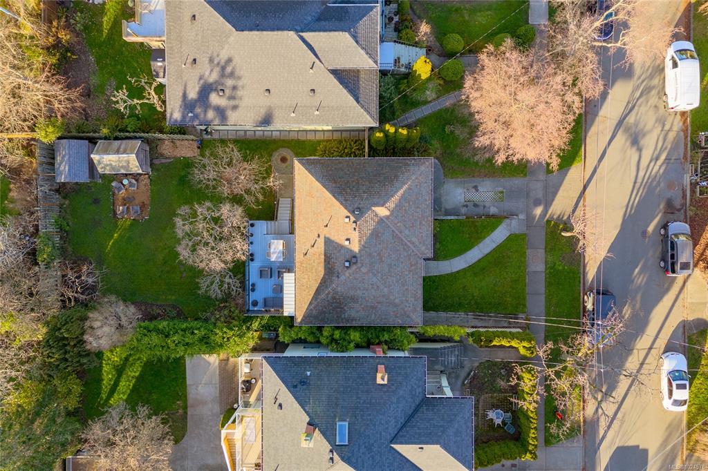 Third View of 160 Joseph St, Victoria, BC, V8S 3H5