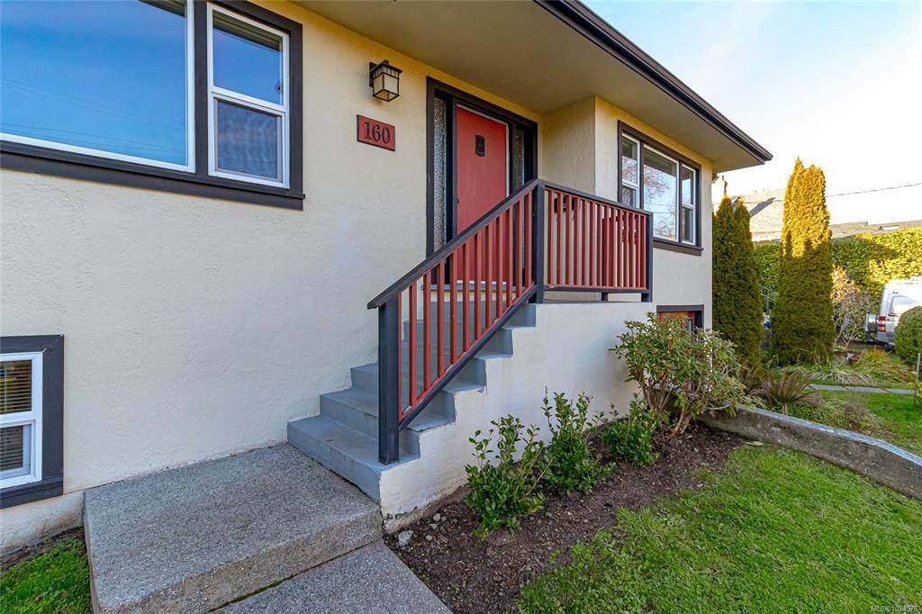 Fifth View of 160 Joseph St, Victoria, BC, V8S 3H5