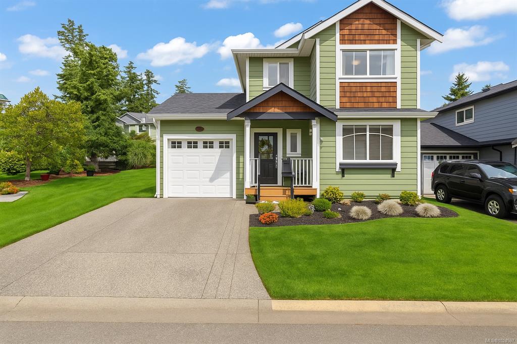 Second View of 8 Newstead Cres, View Royal, BC, V9B 6L4