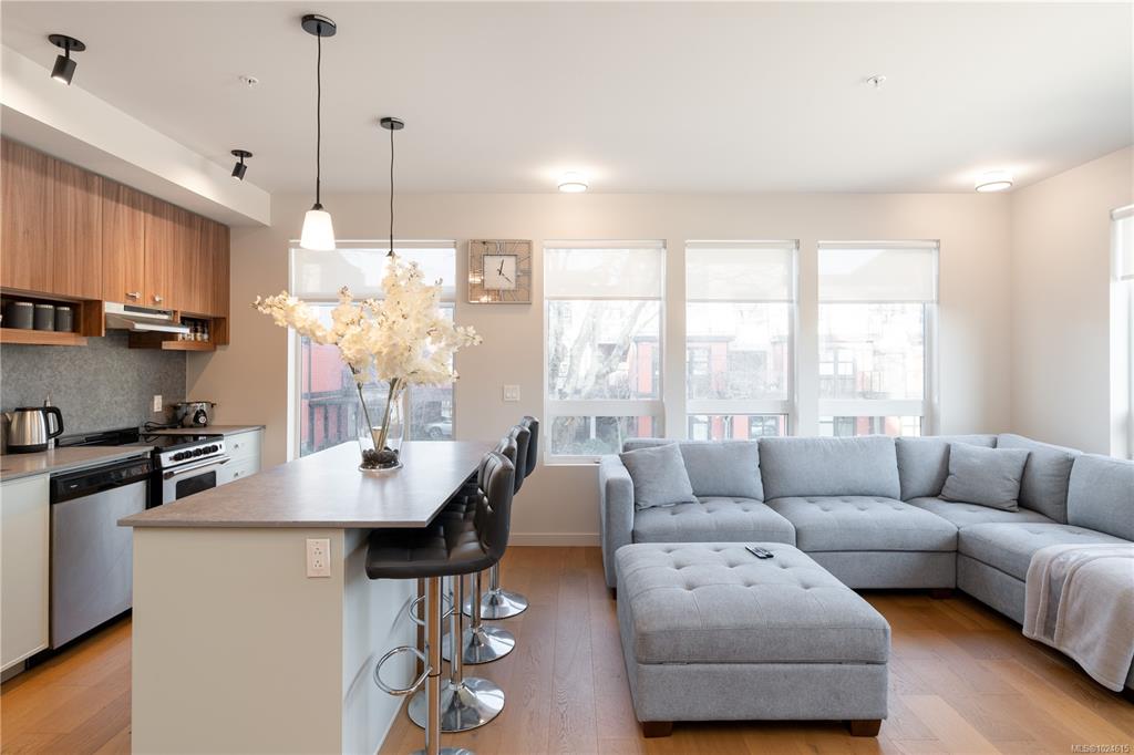 Fifth View of 629 Speed Ave, Tresah East, Victoria, BC, V8Z 1A5