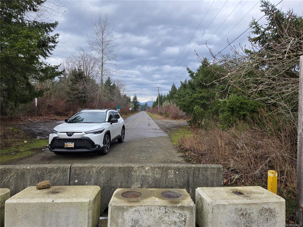 Fifth View of 4040 Comox Logging Rd, Courtenay, BC, V9N 9P3