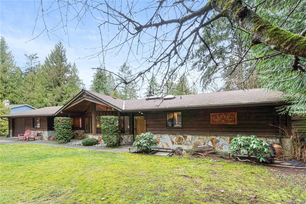 972 Woodpecker Pl, 1024638, BC,