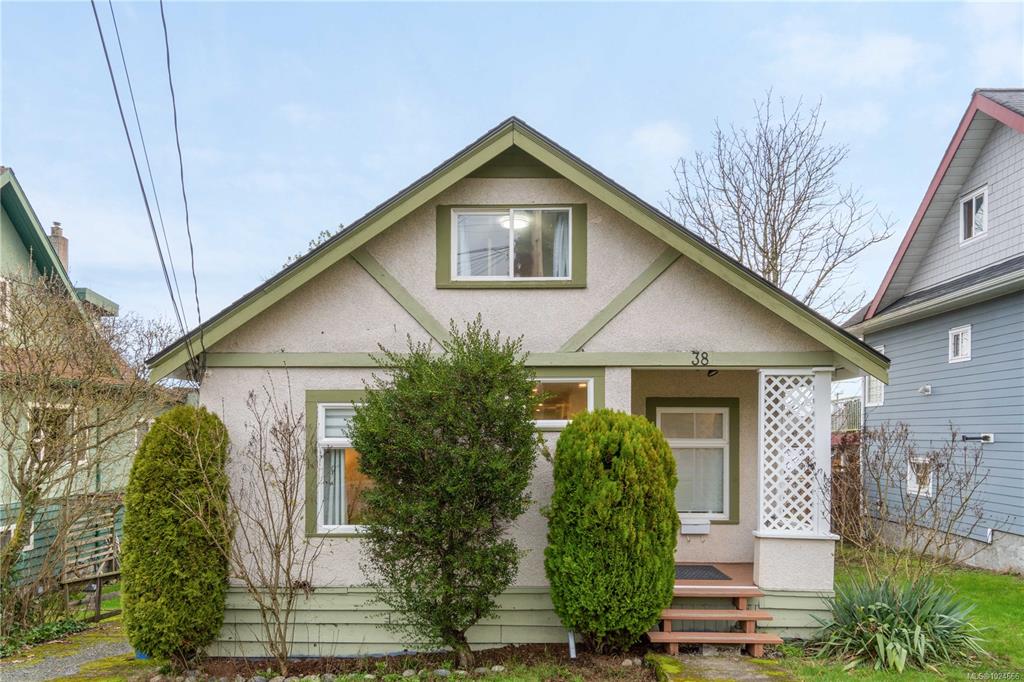 Fourth View of 38 Machleary St, Nanaimo, BC, V9R 2G4