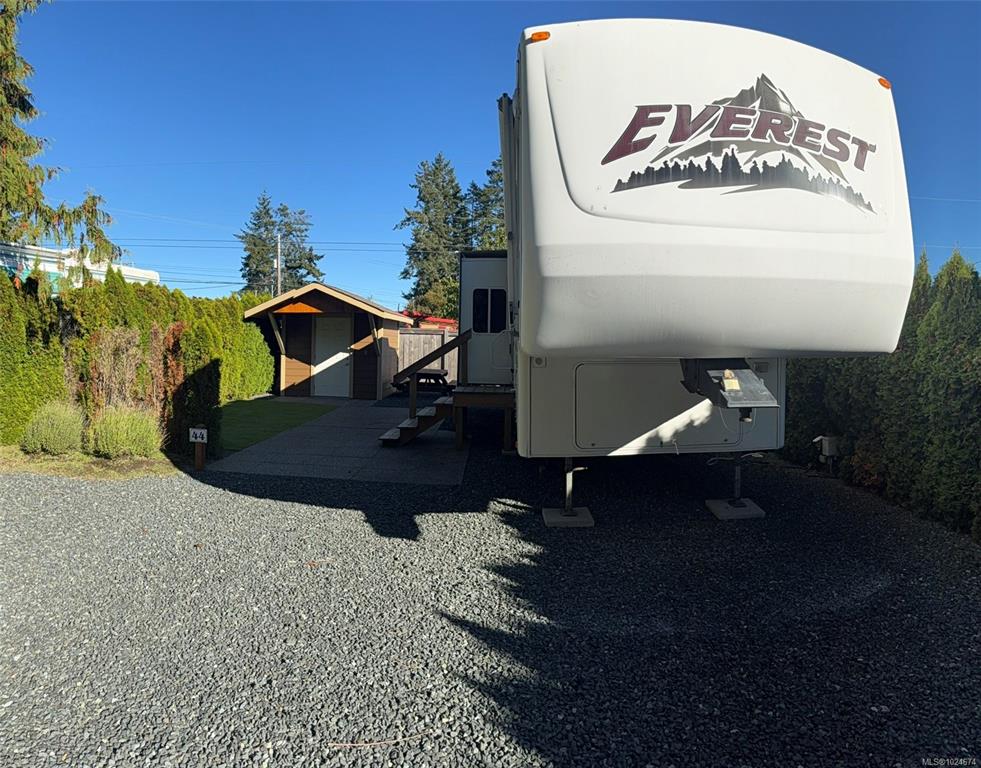 Fifth View of 6050 Island Hwy, BAYWATER ESTATES, Qualicum Beach, BC, V9K 2E1