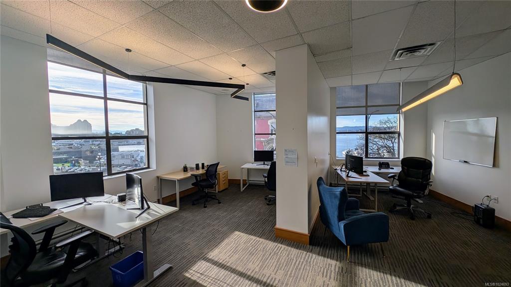 Third View of 1001 Wharf St, Victoria, BC, V8W 1T6