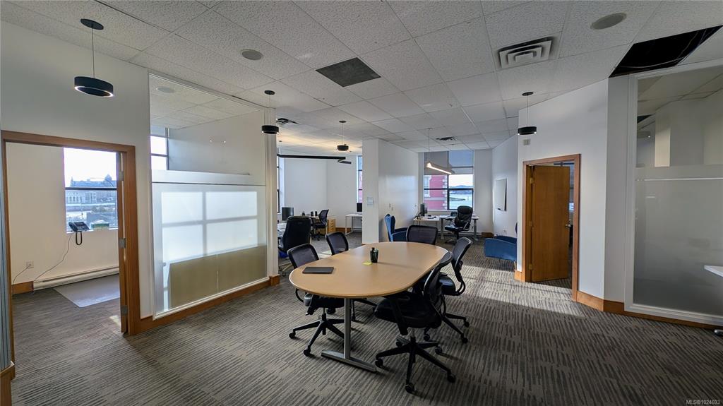 Fourth View of 1001 Wharf St, Victoria, BC, V8W 1T6