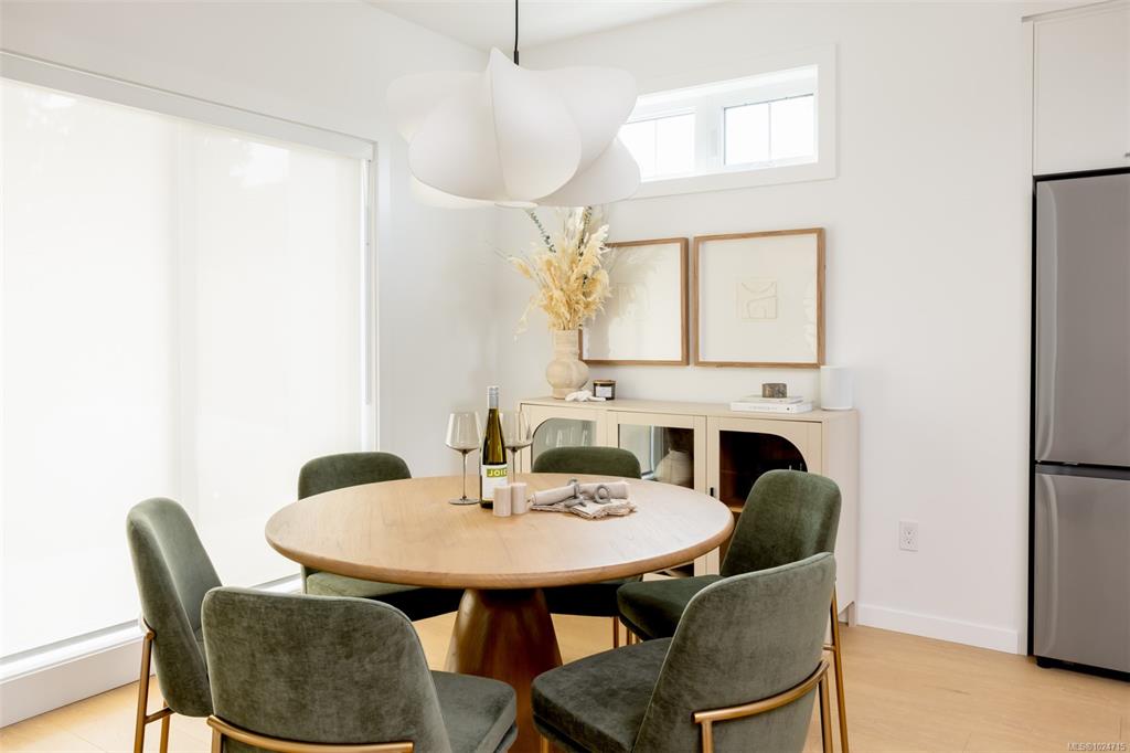 Third View of 3450 Whittier Ave, Greyson, Saanich, BC, V8Z 3R2