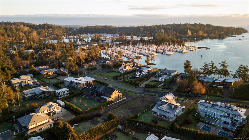 10724 Bayfield Rd, 1024718, BC,