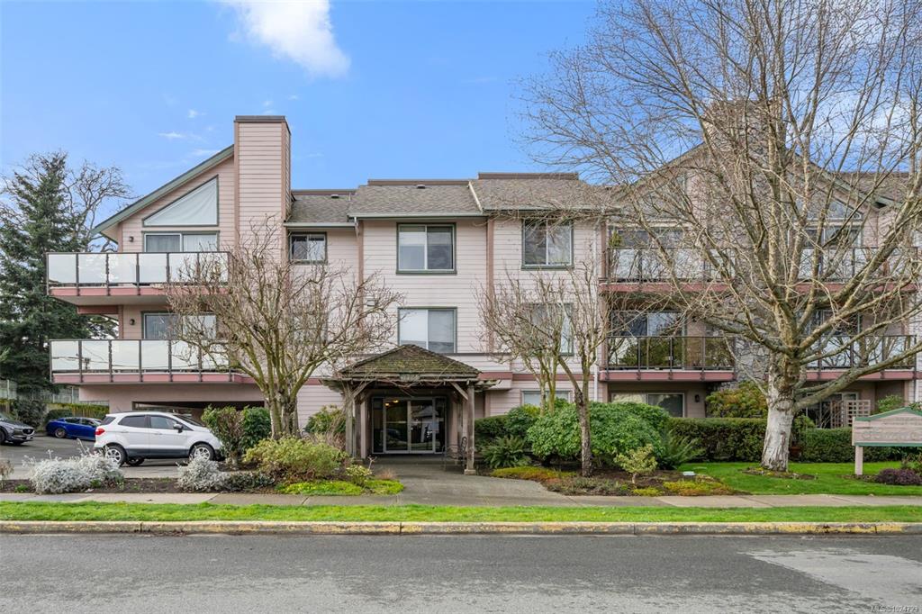 3724 Harriet Rd, 1024723, BC,