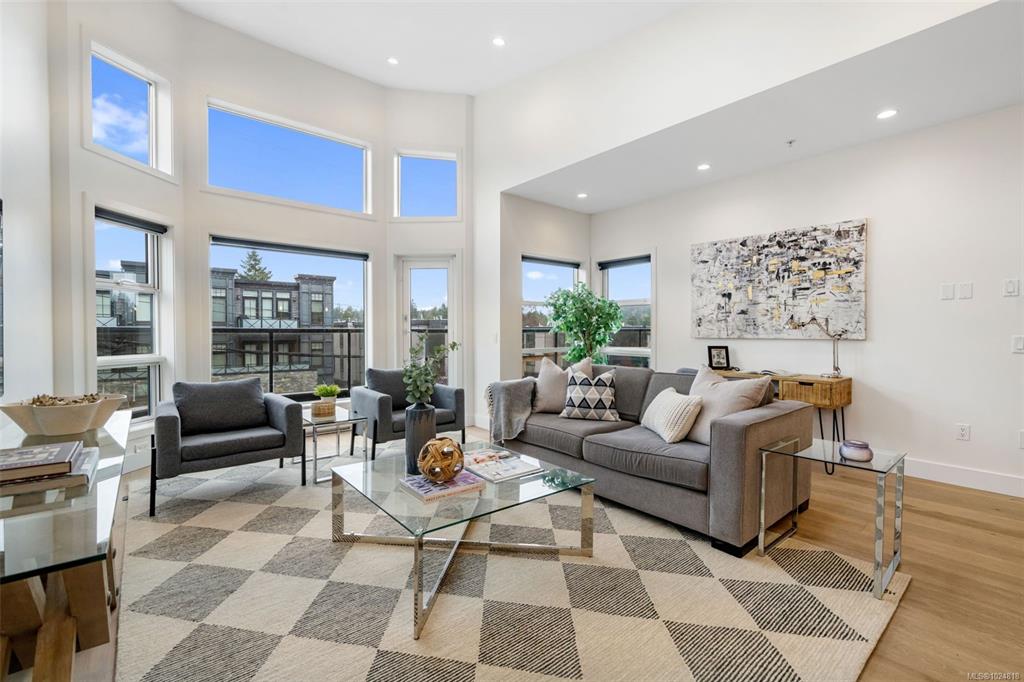 2589 Penrhyn St, 1024818, BC,