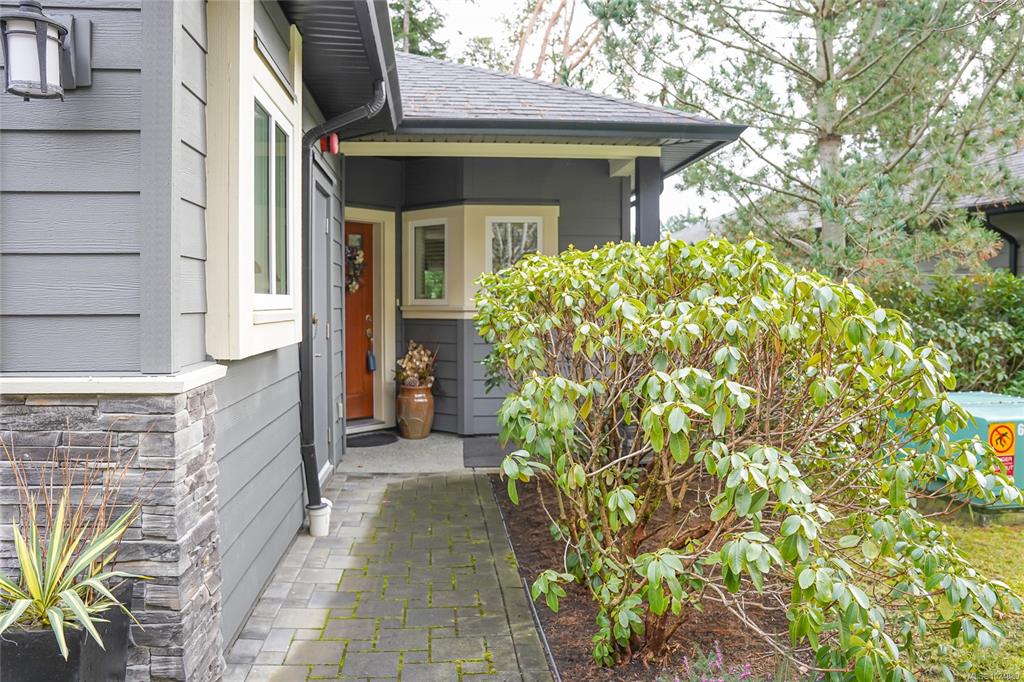 2319 Chilco Rd, 1024889, BC,