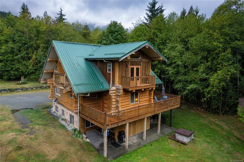 Third View of 2948 Jameson Rd, Nanaimo, BC, V9R 6W8