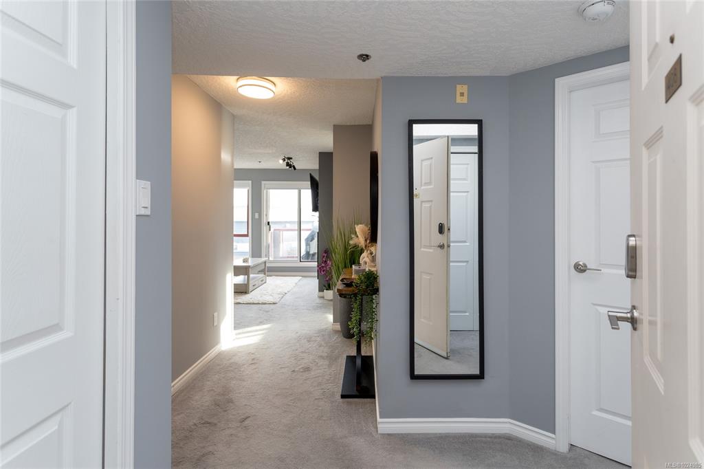 Fourth View of 520 Dunedin St, Victoria, BC, V8T 2L6