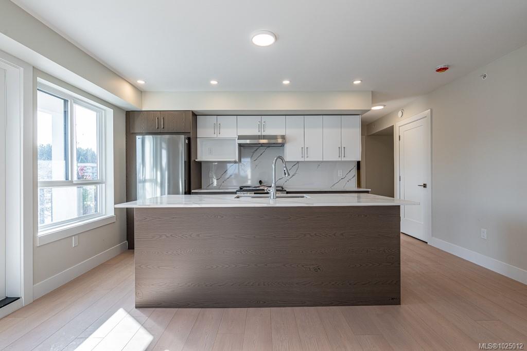 171 Jensen Ave W, 1025012, BC,