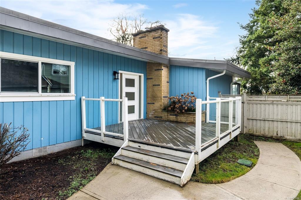 Fifth View of 4638 Falaise Dr, Saanich, BC, V8Y 1B3