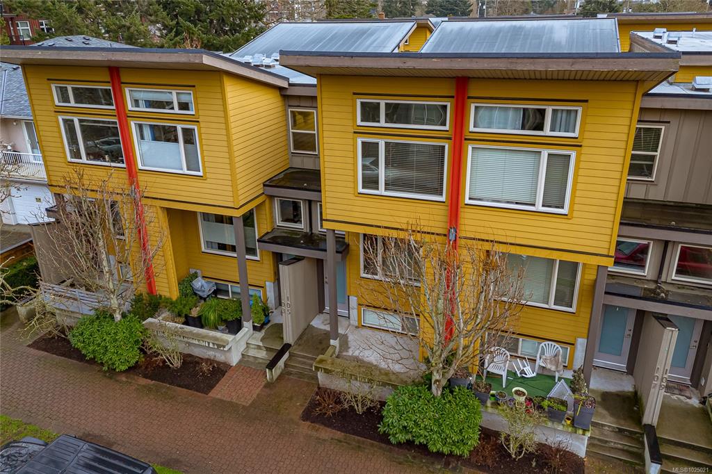 2733 Peatt Rd, 1025021, BC,