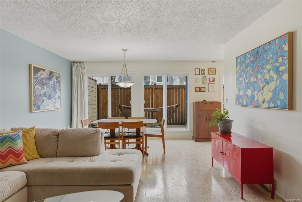 Fourth View of 1166 Rockland Ave, Victoria, BC, V8V 3H7