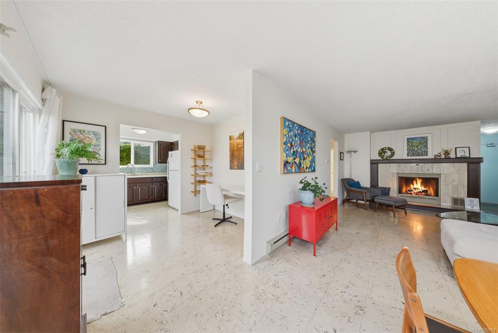 Fifth View of 1166 Rockland Ave, Victoria, BC, V8V 3H7