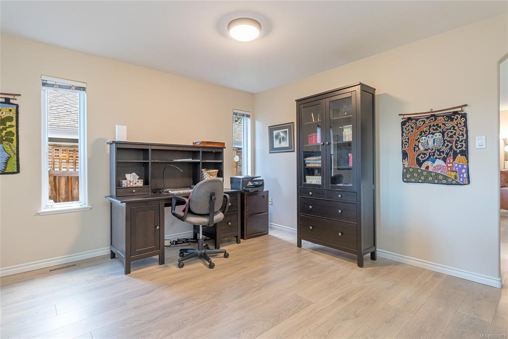 Fifth View of 67 Bridgewater Lane, Parksville, BC, V9P 2V9