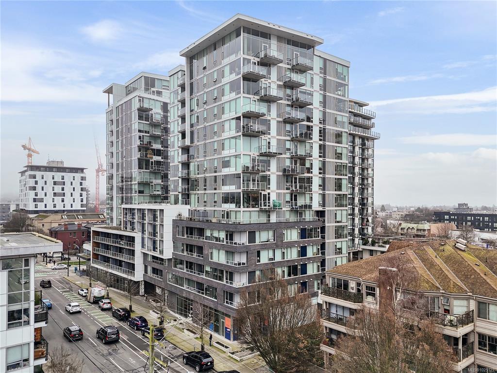 Third View of 989 Johnson St, 989 Johnson, Victoria, BC, V8V 0E3