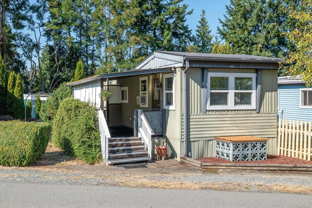 6820 Parklands Pl, 1025124, BC,