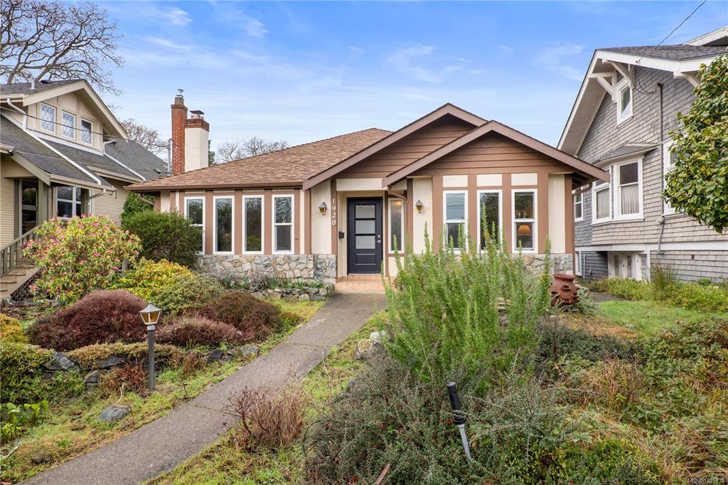 Second View of 1920 St Ann St, Oak Bay, BC, V8R 5W1