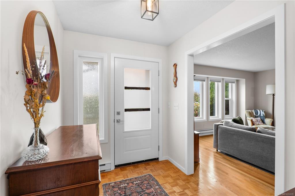 Fifth View of 1920 St Ann St, Oak Bay, BC, V8R 5W1