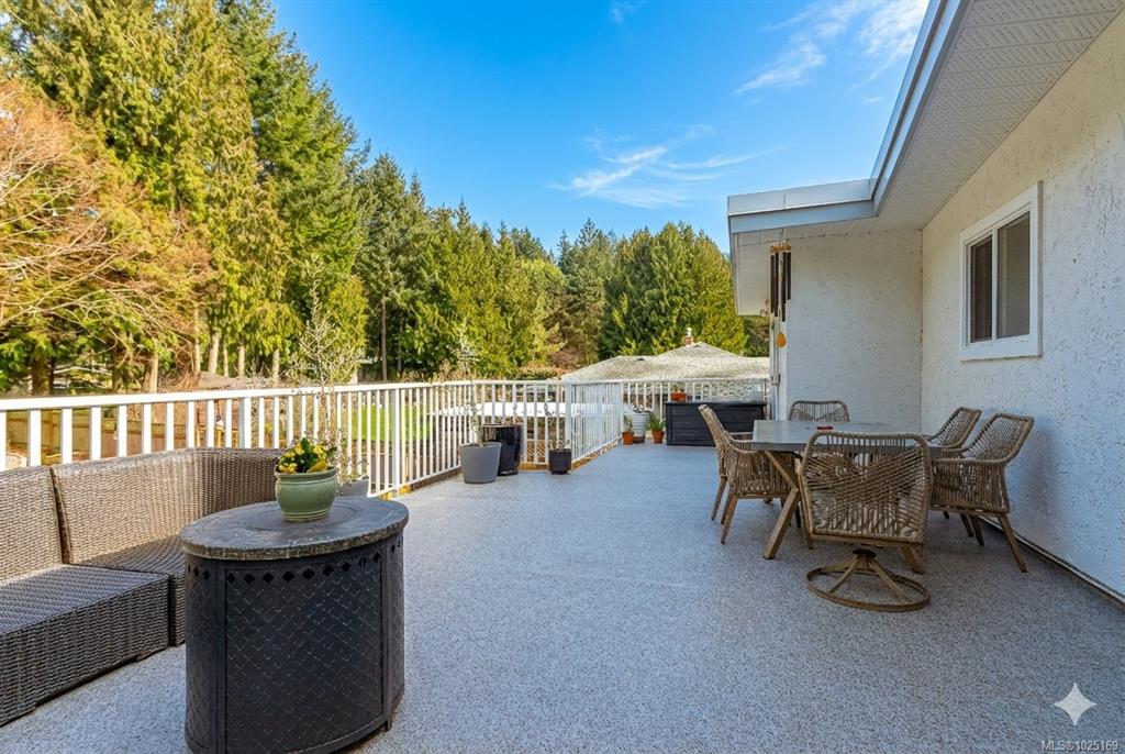 Fifth View of 941 Ballenas Rd, SAN PAREIL, Parksville, BC, V9P 1T1
