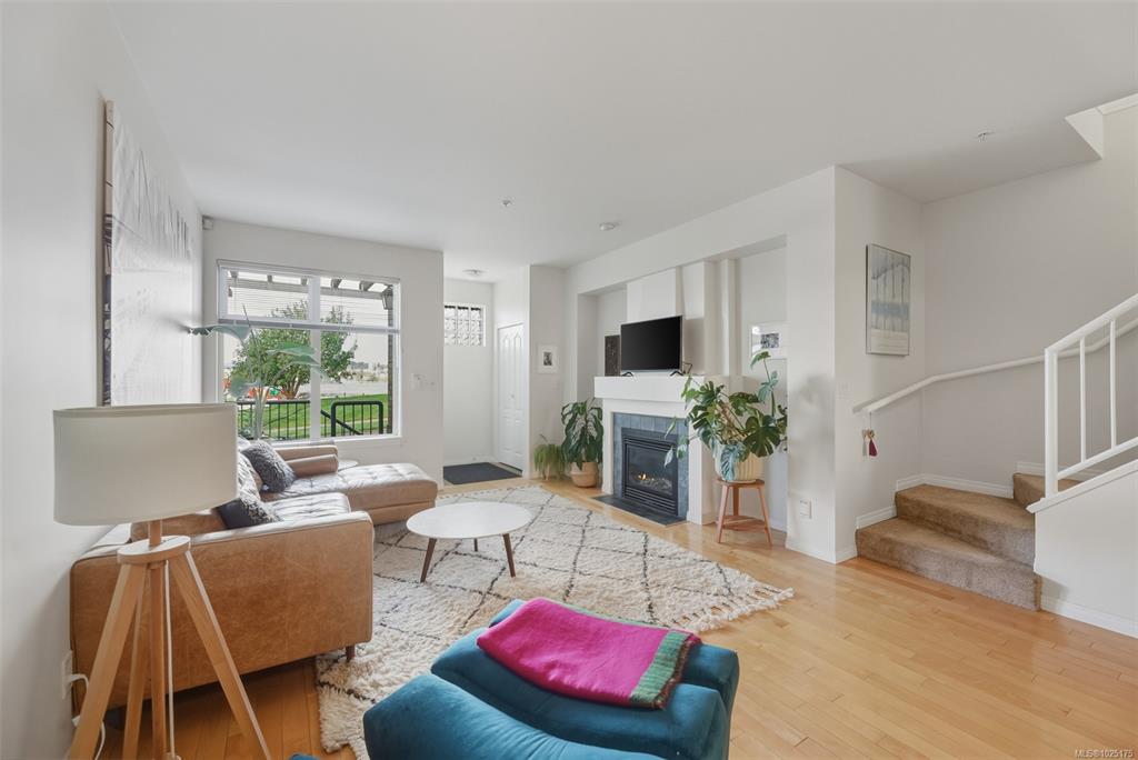 Third View of 60 Dallas Rd, Victoria, BC, V8V 1A2